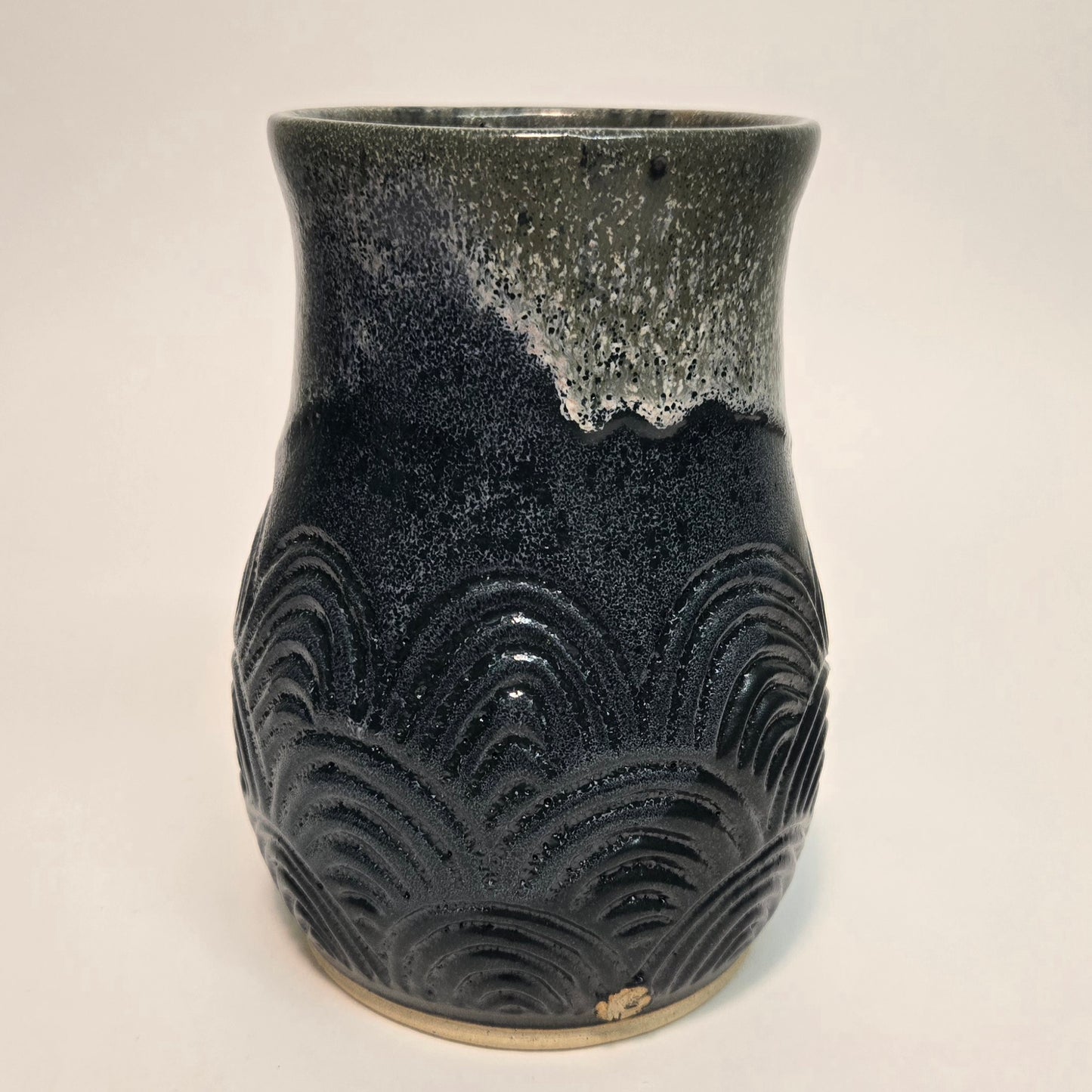 Vase - Waves