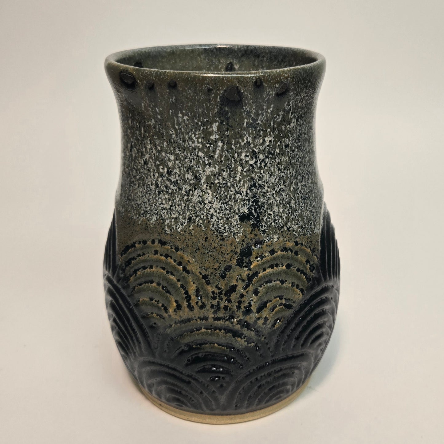 Vase - Waves